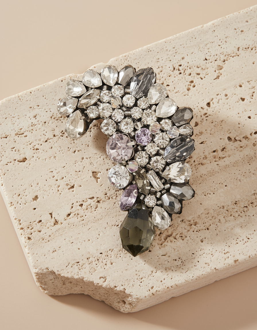 Olive Garden Brooch